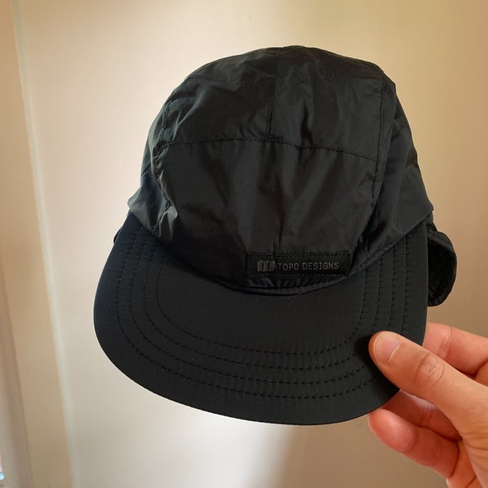 TOPO DESIGNS Black Puffer Hat